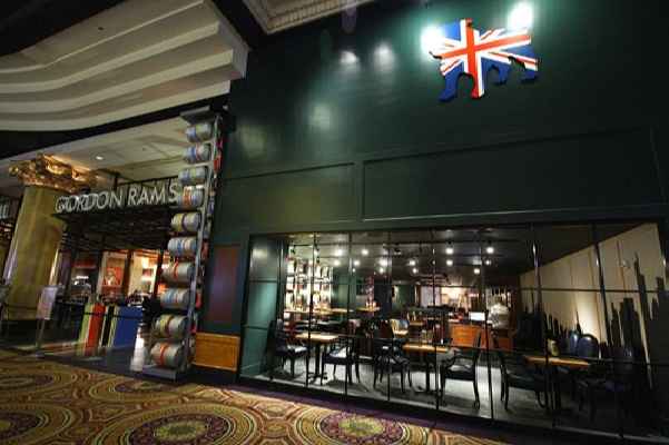 Gordon Ramsay inaugura 2 restaurantes en el Strip de Las Vegas